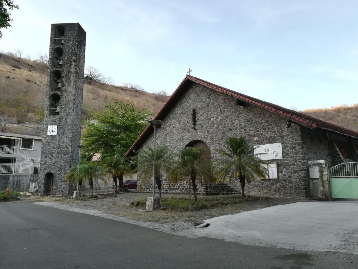 Вилла Le Pere Marchand Bellefontaine Экстерьер фото